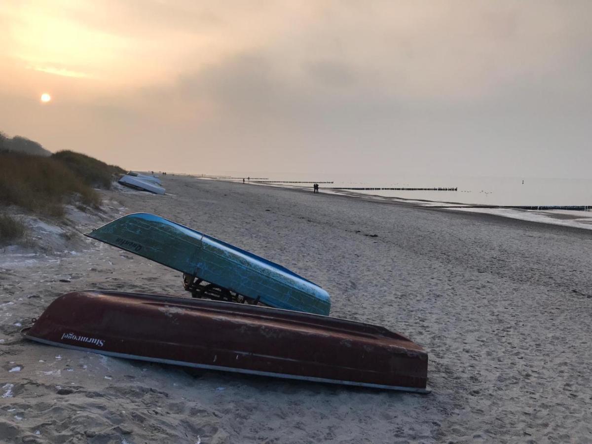 גראל-מוריץ Ferienhaeuschen Moewenschiss, 500M Zum Strand מראה חיצוני תמונה